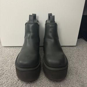 Ugg Chelsea Boots